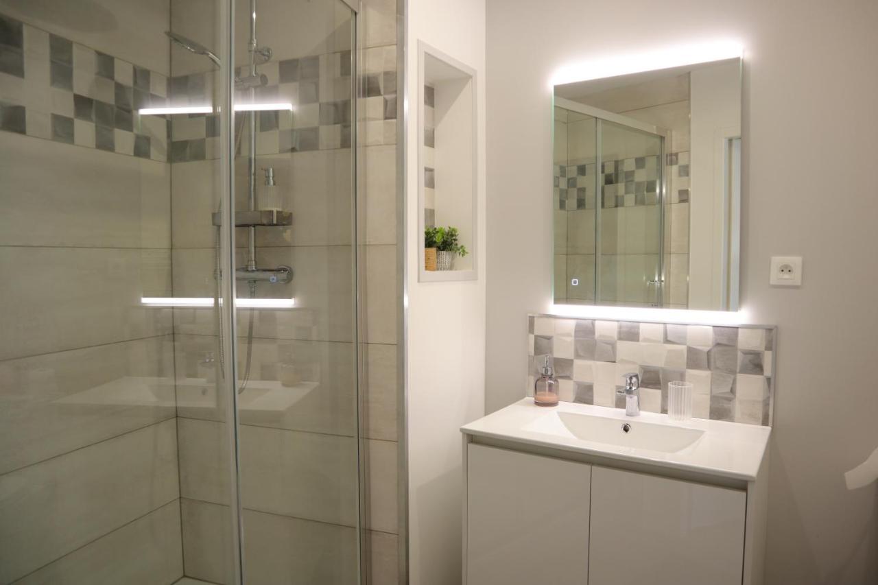 Appartement 1 Chambre Ambiance Tropicale - Centre De Bourbourg, Terrasse Privee ブルブール エクステリア 写真
